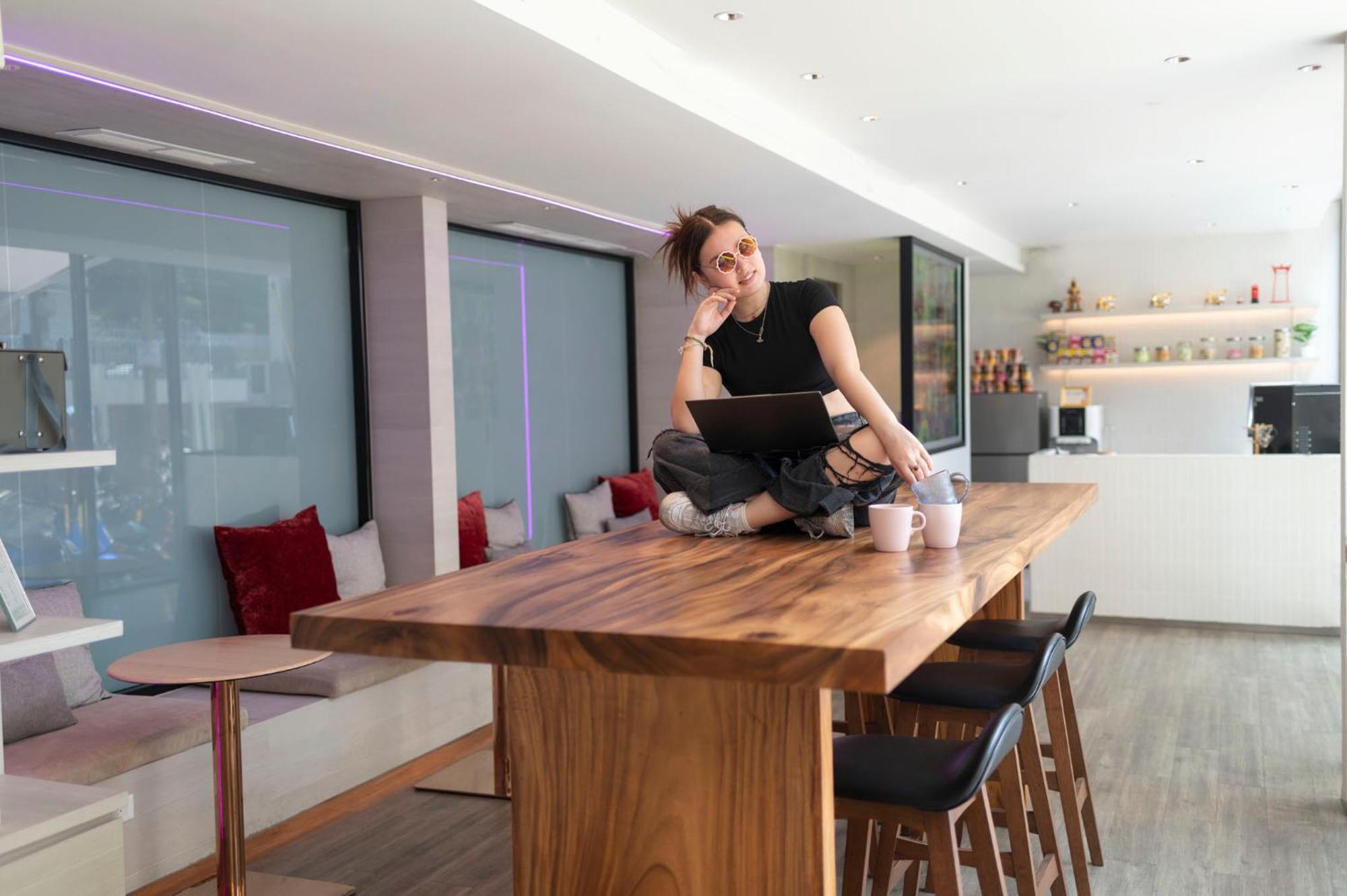 Jono Bangkok Asok Hotel מראה חיצוני תמונה
